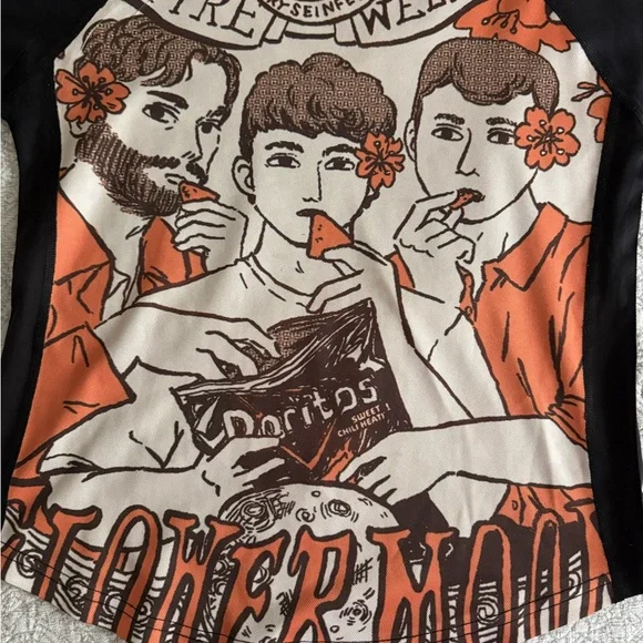 Graphic Vampire Weekend Shirt - Picture 2 of 4